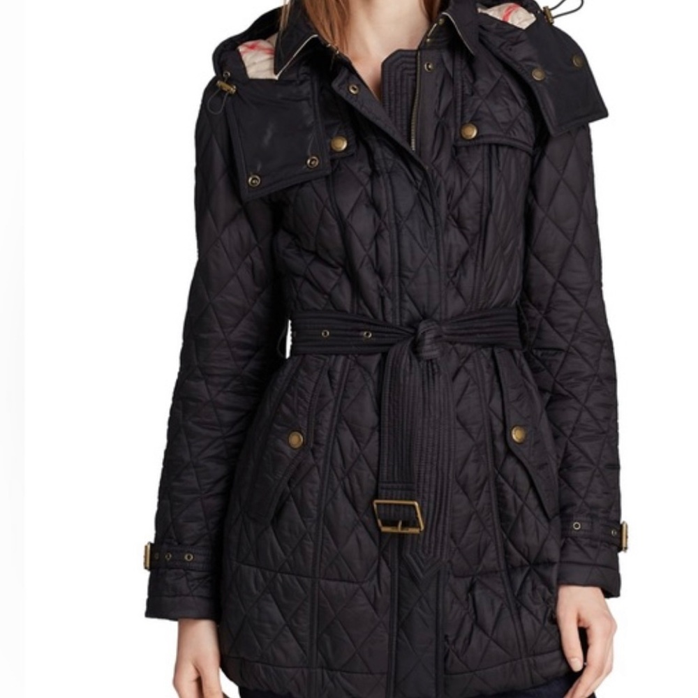BURBERRY Finsbridge Quilted Jacket with Belt - Size Small New with tags